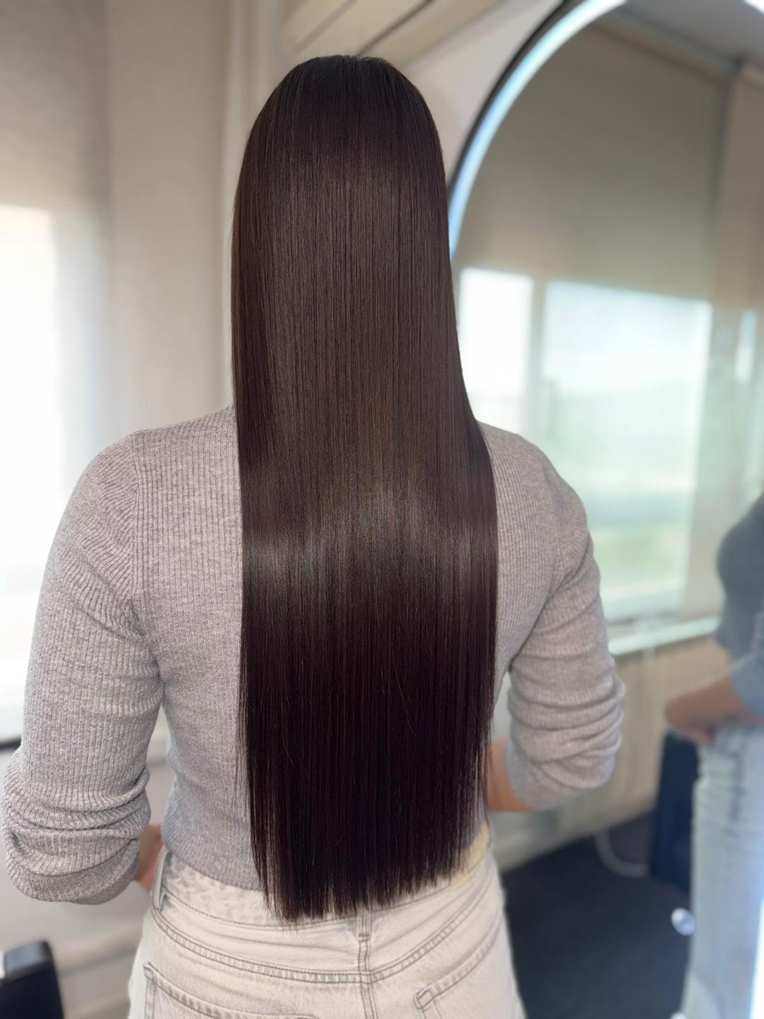 Cabello alisado y brillante